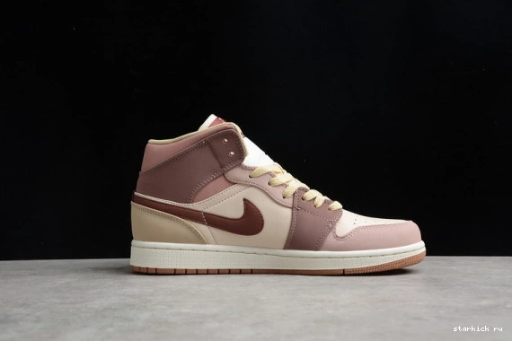 DO7440-821 Smoky (W) Dark Mid  Mauve Pony SE 1 DO7440-821 Jordan 0121